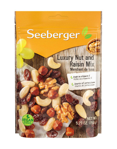 SEEBERGER LUXURY NUTS & RAISIN MIX (150GMS)
